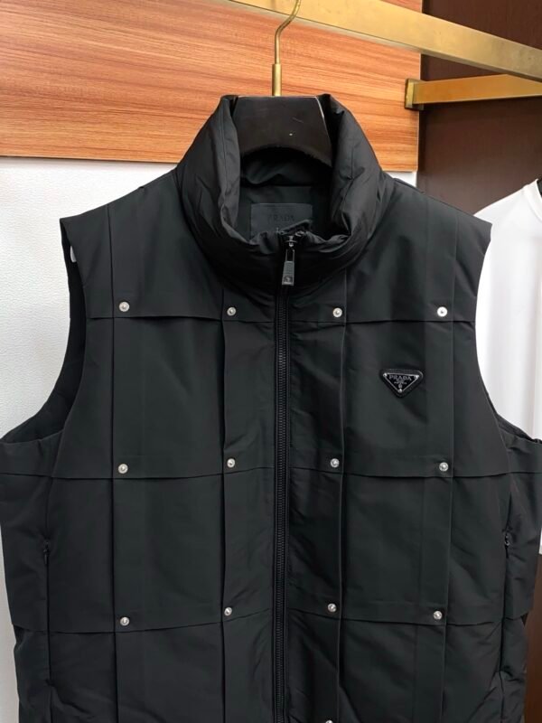 PRDA Zip-Front Gilet - Black