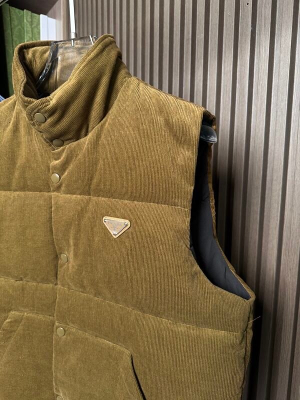 PRDA Quilted Gilet with Logo Patch - Brown