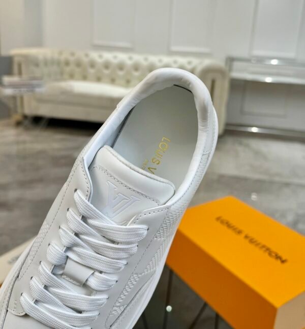 7 LVE All White Low-Top Trainers