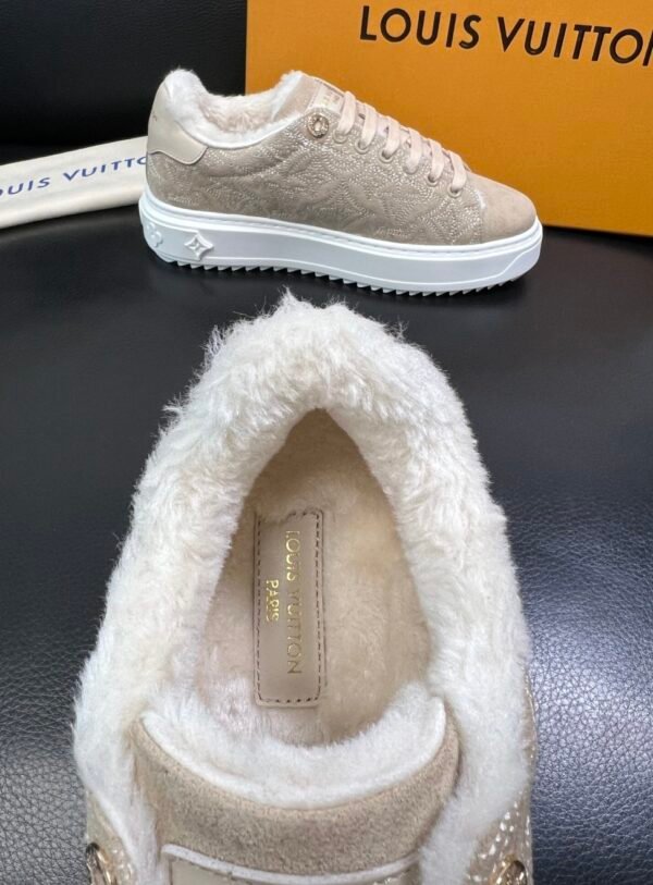 LVE Time-Out Monogram Suede Trainers – Beige