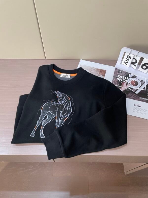 HRMS Horse Motif Crew Neck Jumper