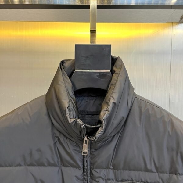 PRDA Quilted Zip Gilet - Black