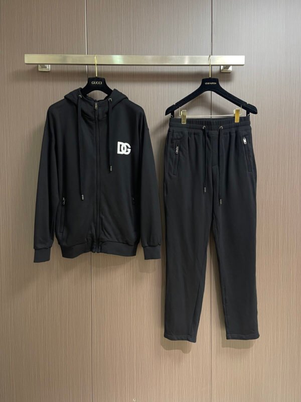 7267352f DG Embroidered Logo Zip Hoodie - Black