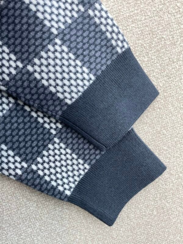 LVE Check Pattern Knit Jumper - Blue Grey