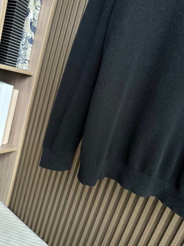 79a4540b PRDA Crew Neck Jumper - Black