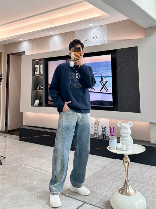 7b3ad16b HRMS Graphic Appliqué Jumper – Navy Blue