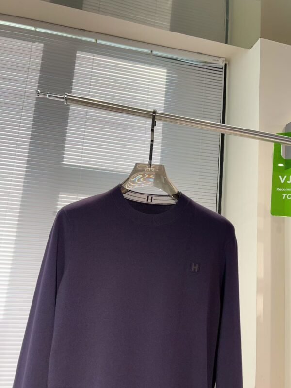 HRMS Crew Neck Jumper