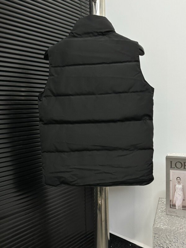 CG Puffer Gilet with Front Pockets - Black