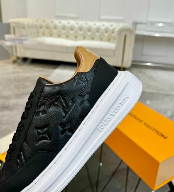 LVE Black Tan Low-Top Trainers