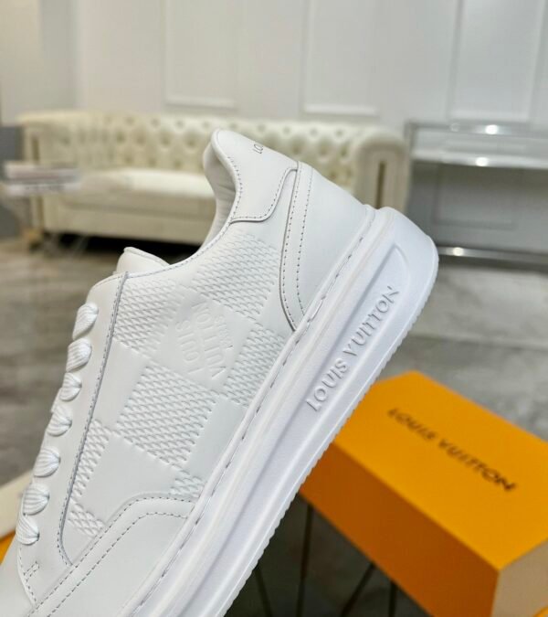 8 LVE All White Low-Top Trainers