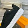 LVE Low-Top Trainers - Black