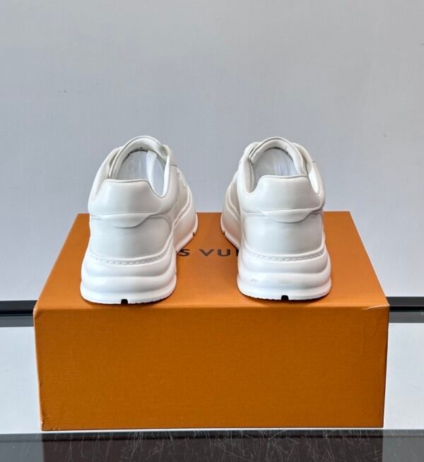 8 LVE Men’s White Luxury Low-Top Trainers