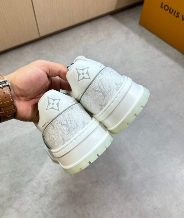 LVE White Casual Low Sneaker - Trainer Lines