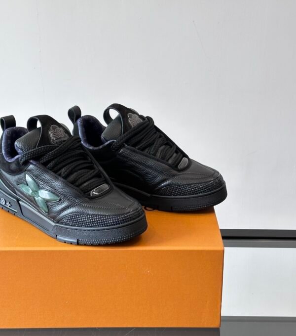 LVE Skate Grained Leather Trainer - Black