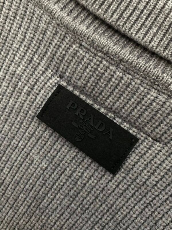 PRDA Button-Front knit Jacket - Grey