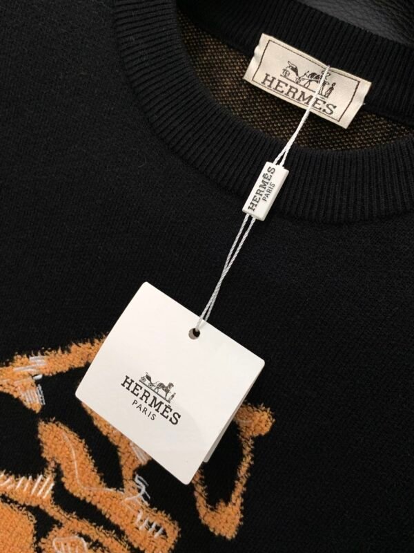 81716cda HRMS Crew Neck Jumper with Horse Motif