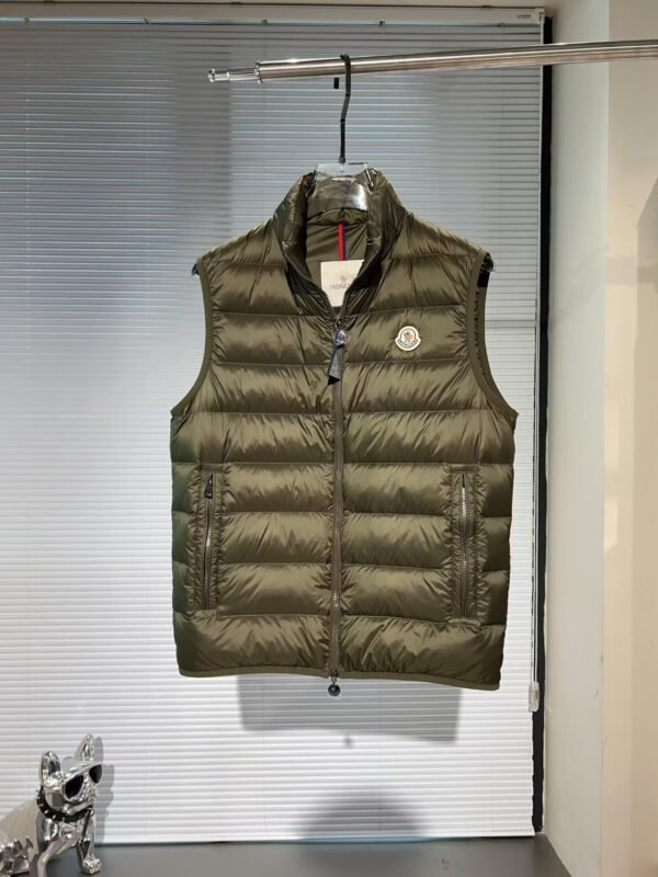 MNCLR Quilted Zip Gilet