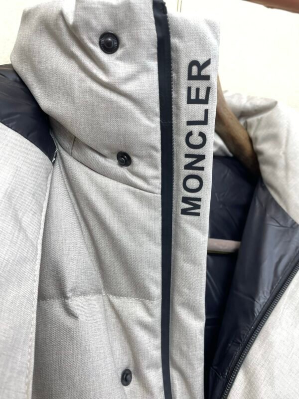 MNCLR Hooded Puffer Jacket