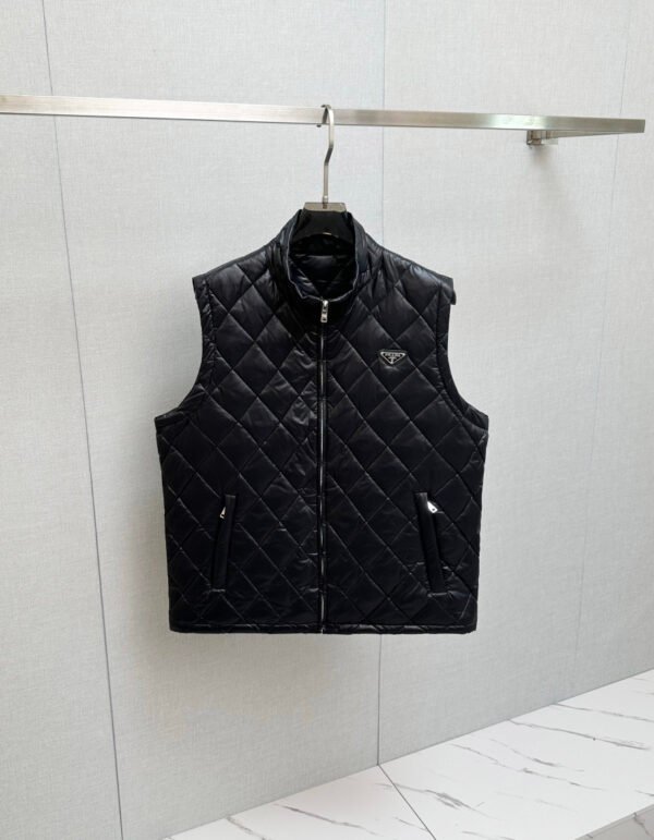 PRDA Diamond Quilted Zip Gilet - Black