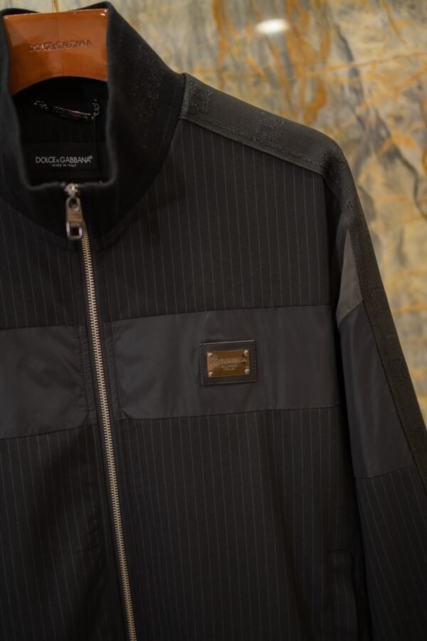 8dfb7ed2 DG Full Zip Jacket - Black