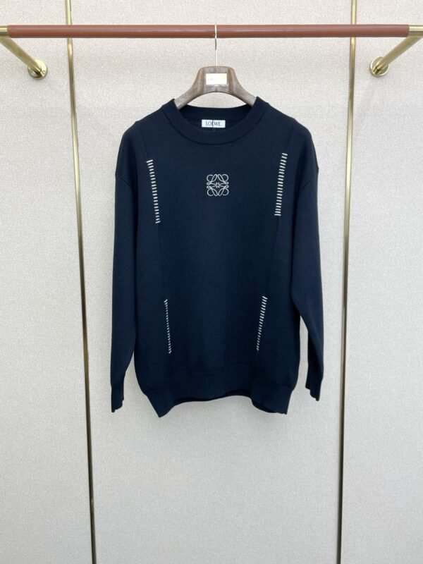 8fc8e056 LWE Crew Neck Jumper
