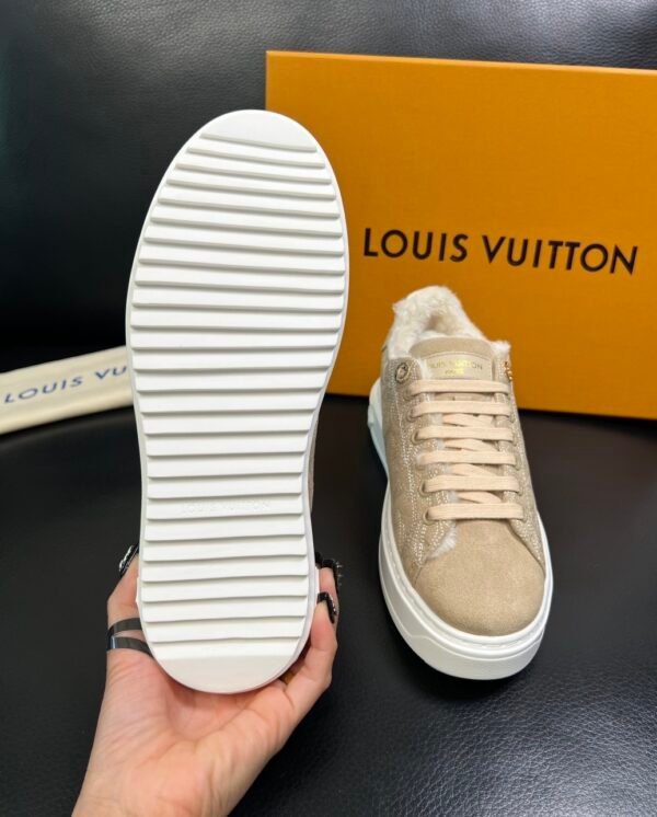 LVE Time-Out Monogram Suede Trainers – Beige