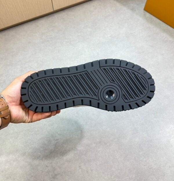 LVE White Black Casual Low Sneaker - Trainer Lines