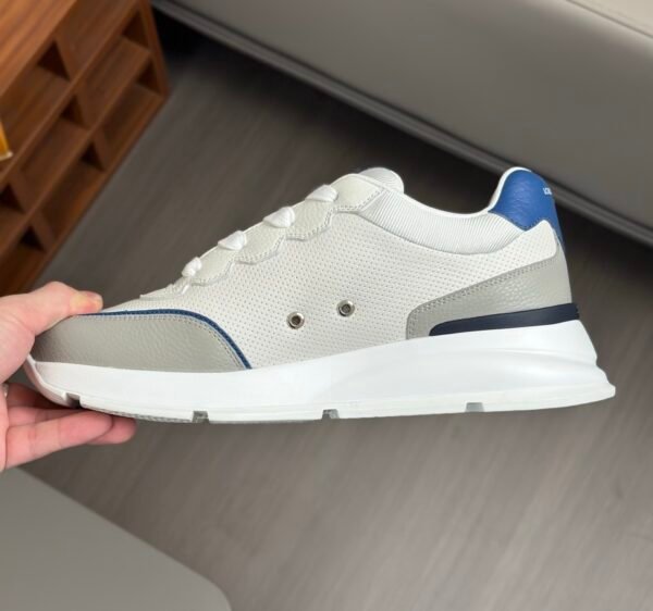 LVE White & Blue Low-Top Trainers