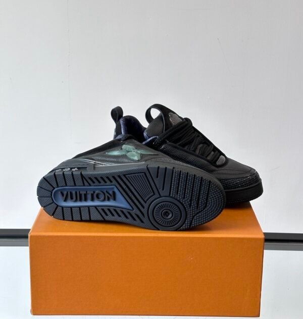 LVE Skate Grained Leather Trainer - Black