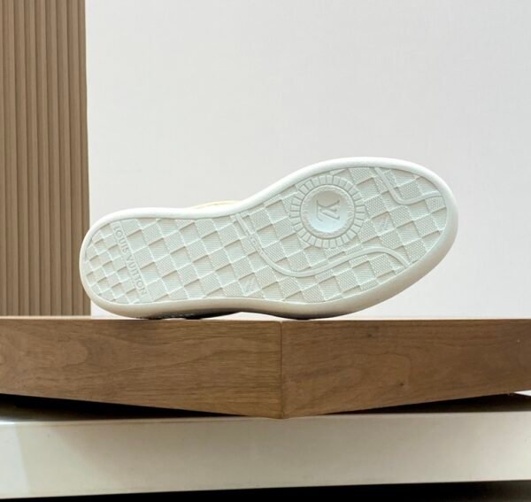 LVE Beige Cream Monogram Low Trainers