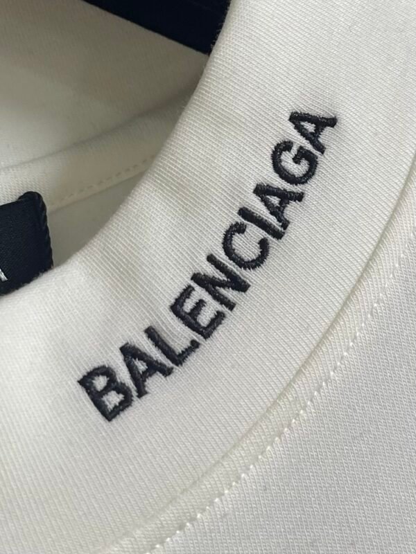 BLNCG Embroidered Logo Crew Neck Jumper – White