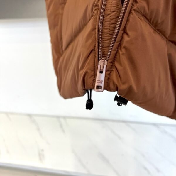 91a83797 PRDA Quilted Zip Gilet - Brown