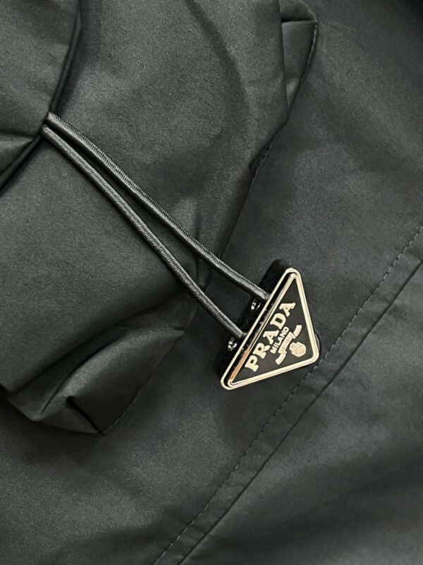 PRDA Hooded Zip Jacket - Black