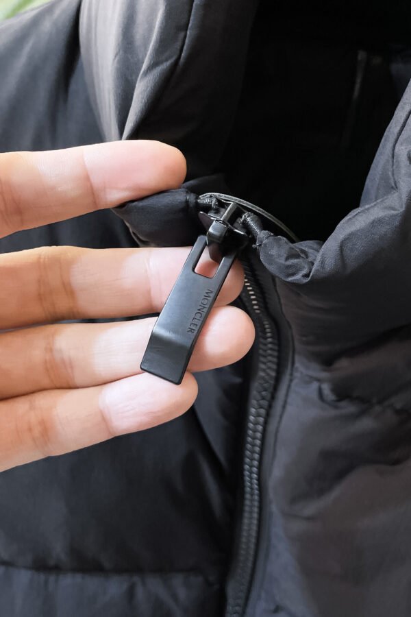 9a2821f8 MNCLR Padded Zip Gilet