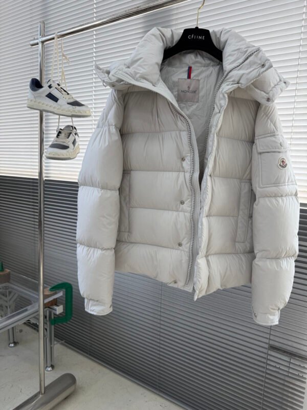 MNCLR Quilted Puffer Jacket - White