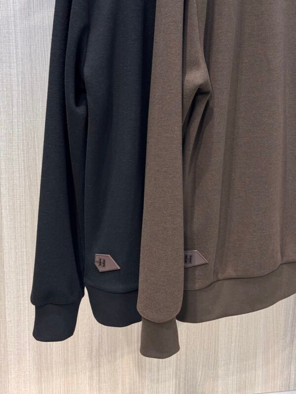 HRMS Crew Neck Jumper with Zip Detail