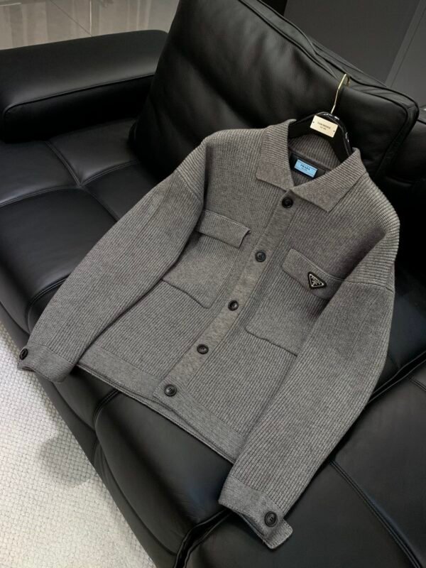 PRDA Button-Front knit Jacket - Grey