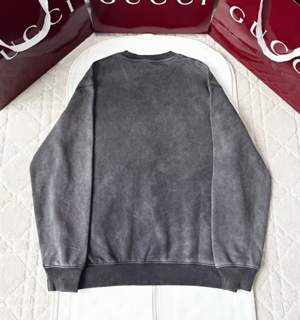 GCCI Embossed Text Crew Neck Jumper – Washed Grey