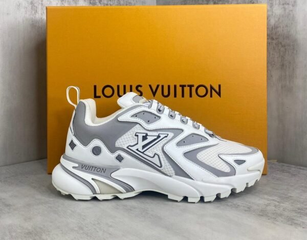 LVE Classic Runner Trainers