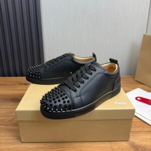 PHOTO-2025-11-20-17-16-14 4 CLB Spike Low Trainers