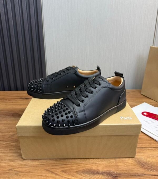 CLB Spike Low Trainers