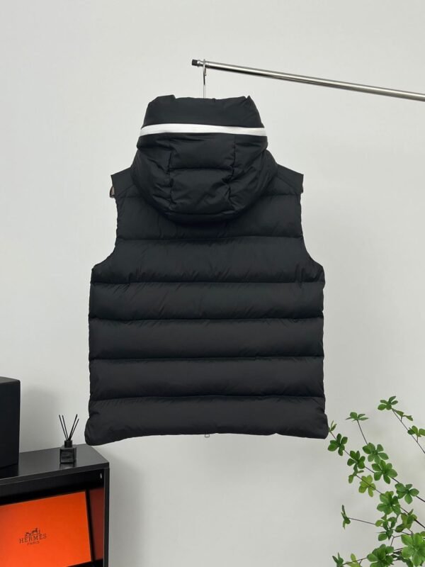 MNCL Quilted Hooded Gilet – Black