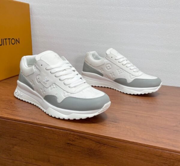 LVE Classic Panel Trainers – White Grey