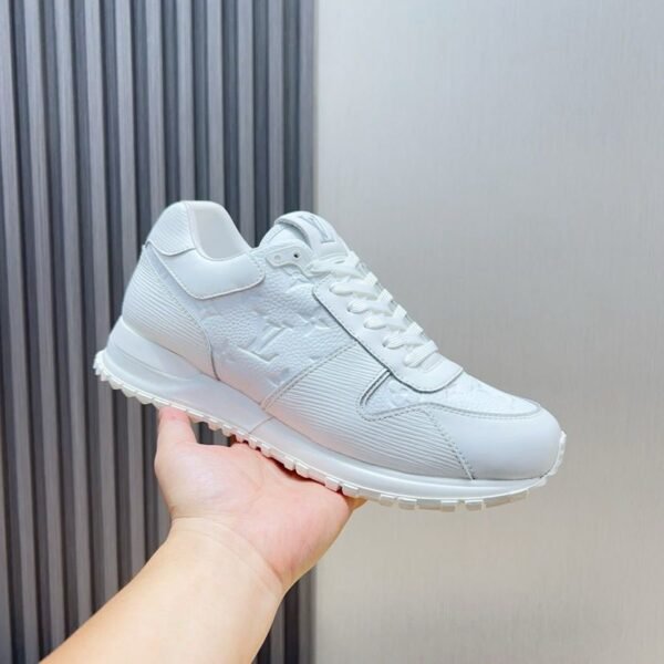 PHOTO-2025-12-07-06-19-24 LVE Classic Trainers – Triple White
