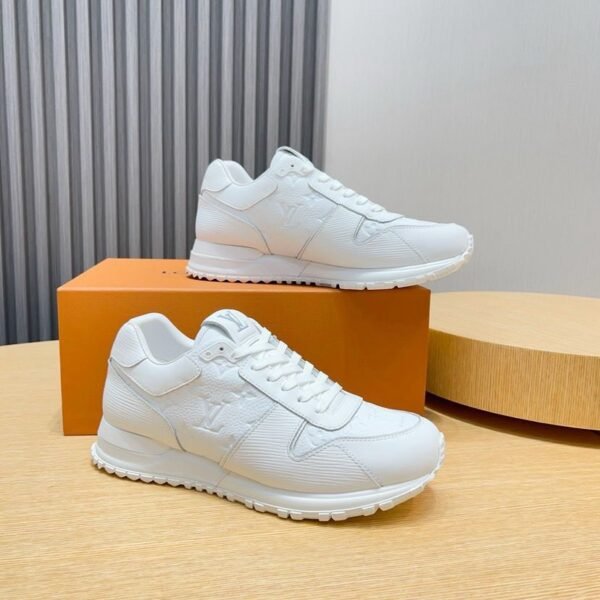 PHOTO-2025-12-07-06-19-25 2 LVE Classic Trainers – Triple White
