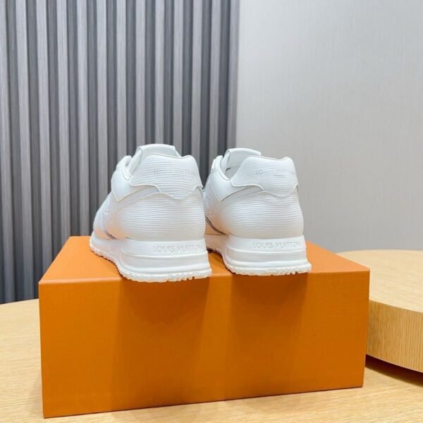 PHOTO-2025-12-07-06-19-25 LVE Classic Trainers – Triple White