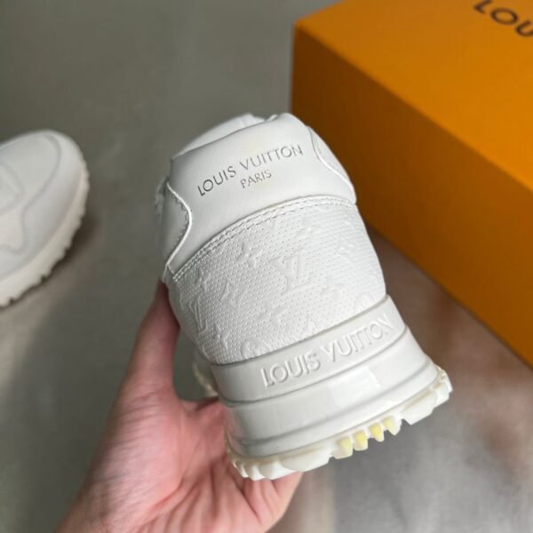 PHOTO-2025-12-07-06-20-51 3 LVE Textured Trainers – Pure White