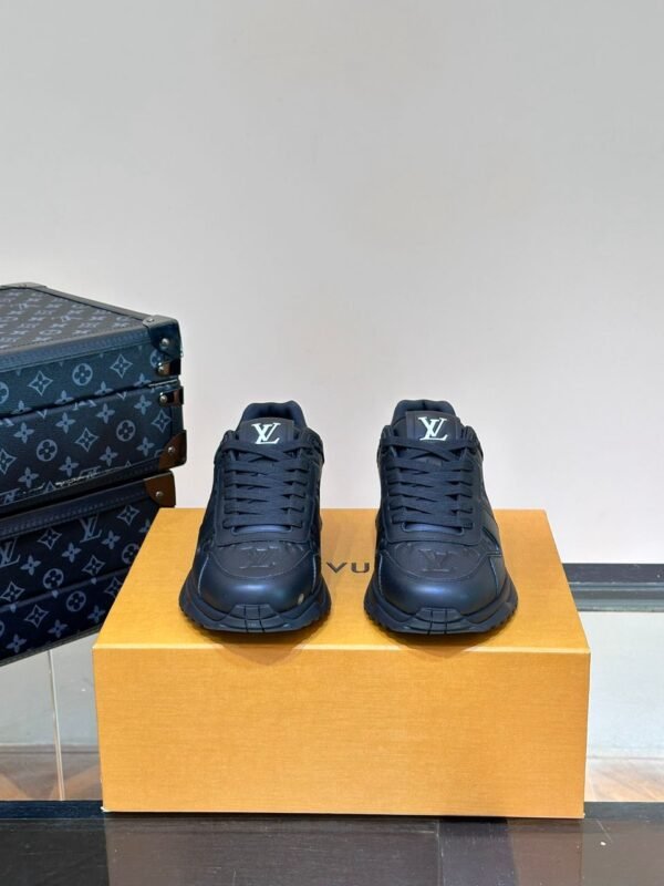 PHOTO-2025-12-07-06-37-19 LVE Classic Trainers – Triple Black