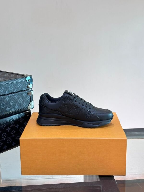 PHOTO-2025-12-07-06-37-21 LVE Classic Trainers – Triple Black