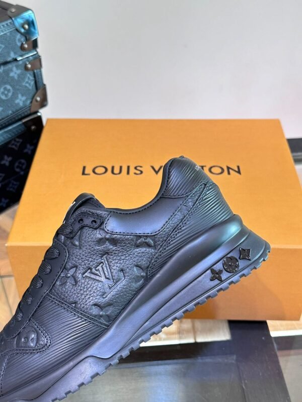 PHOTO-2025-12-07-06-37-22 LVE Classic Trainers – Triple Black